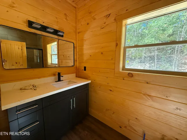 $1,099,900 | 775 Chickasaw Gap Way, Pigeon Forge, TN 37863