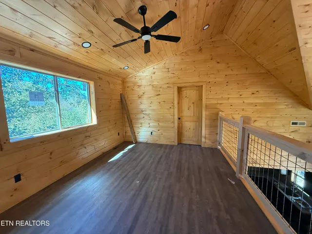 $1,099,900 | 775 Chickasaw Gap Way, Pigeon Forge, TN 37863