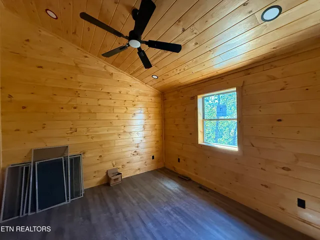 $1,099,900 | 775 Chickasaw Gap Way, Pigeon Forge, TN 37863