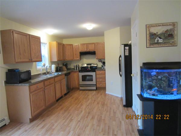 12 Flagg Road Hubbardston, MA 01452 - Photo 5 of 11 Gallery Image 5