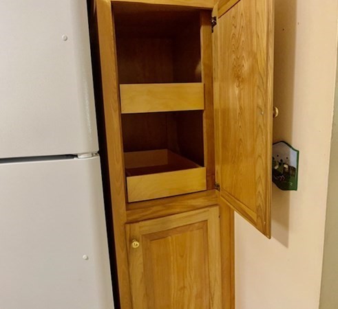 27 Warwick Road Chicopee, MA 01020 - Photo 10 of 38 Gallery Image 10