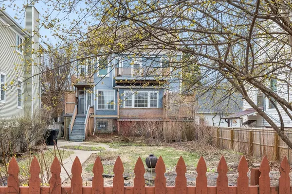 $900,000 | 2149 West Eastwood Avenue, Chicago, IL 60625