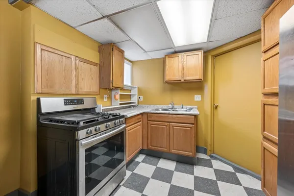 $900,000 | 2149 West Eastwood Avenue, Chicago, IL 60625