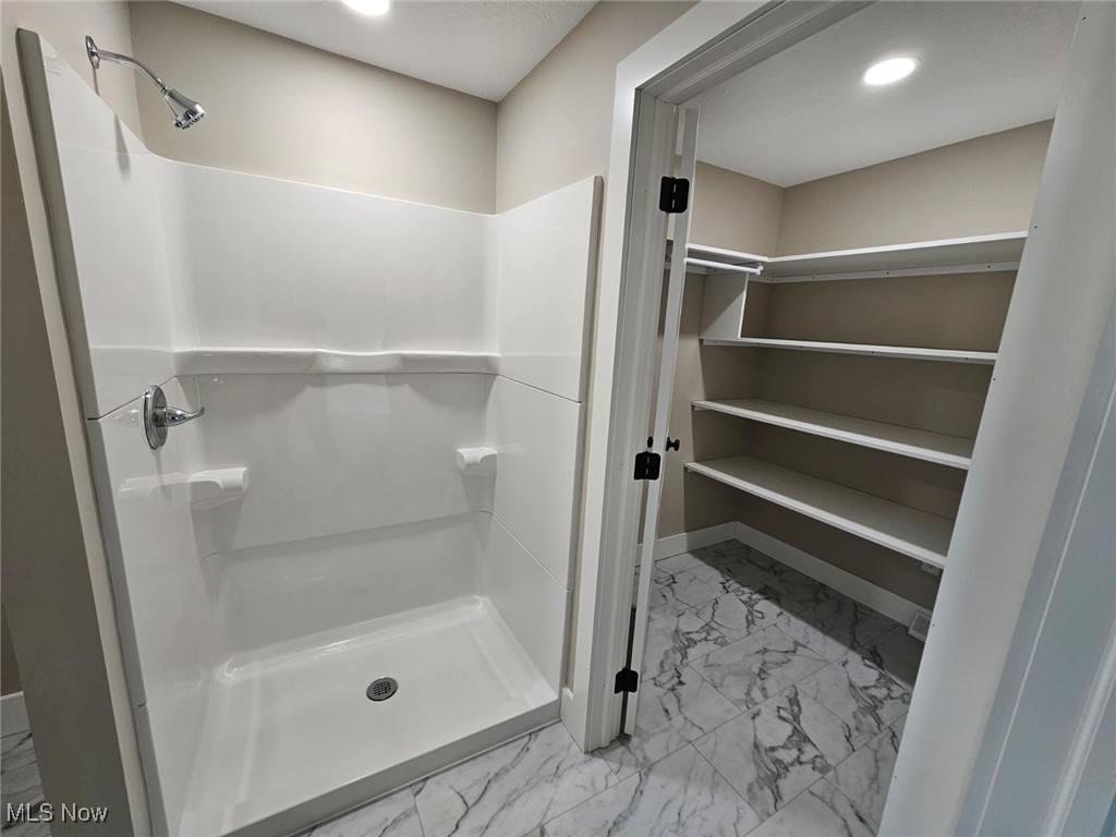 5961 State Rte 213 Toronto, OH 43964 - Photo 8 of 15 Bathroom featuring a shower