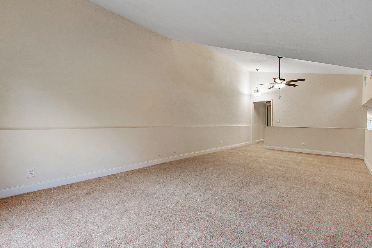 261 Maplecrest Circle Jupiter, FL 33458 - Photo 21 of 28 024-261MapleCrestCir-Jupiter-FL-small