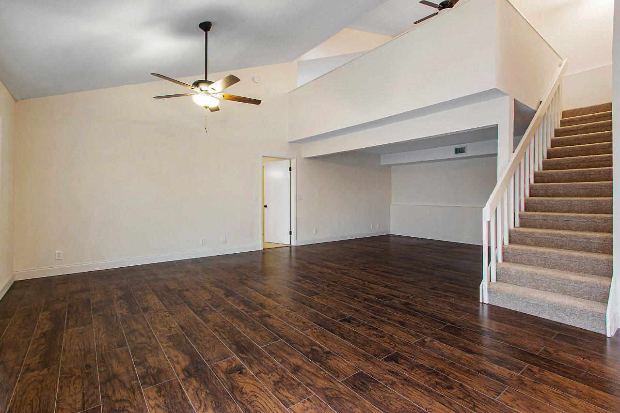 261 Maplecrest Circle Jupiter, FL 33458 - Photo 9 of 28 012-261MapleCrestCir-Jupiter-FL-small