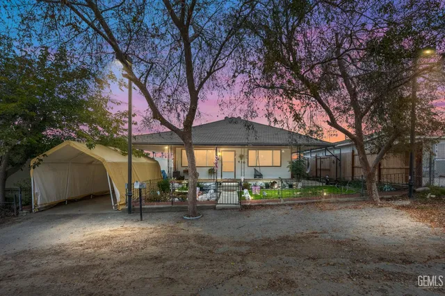 $285,000 | Undisclosed Address, Taft, CA 93268