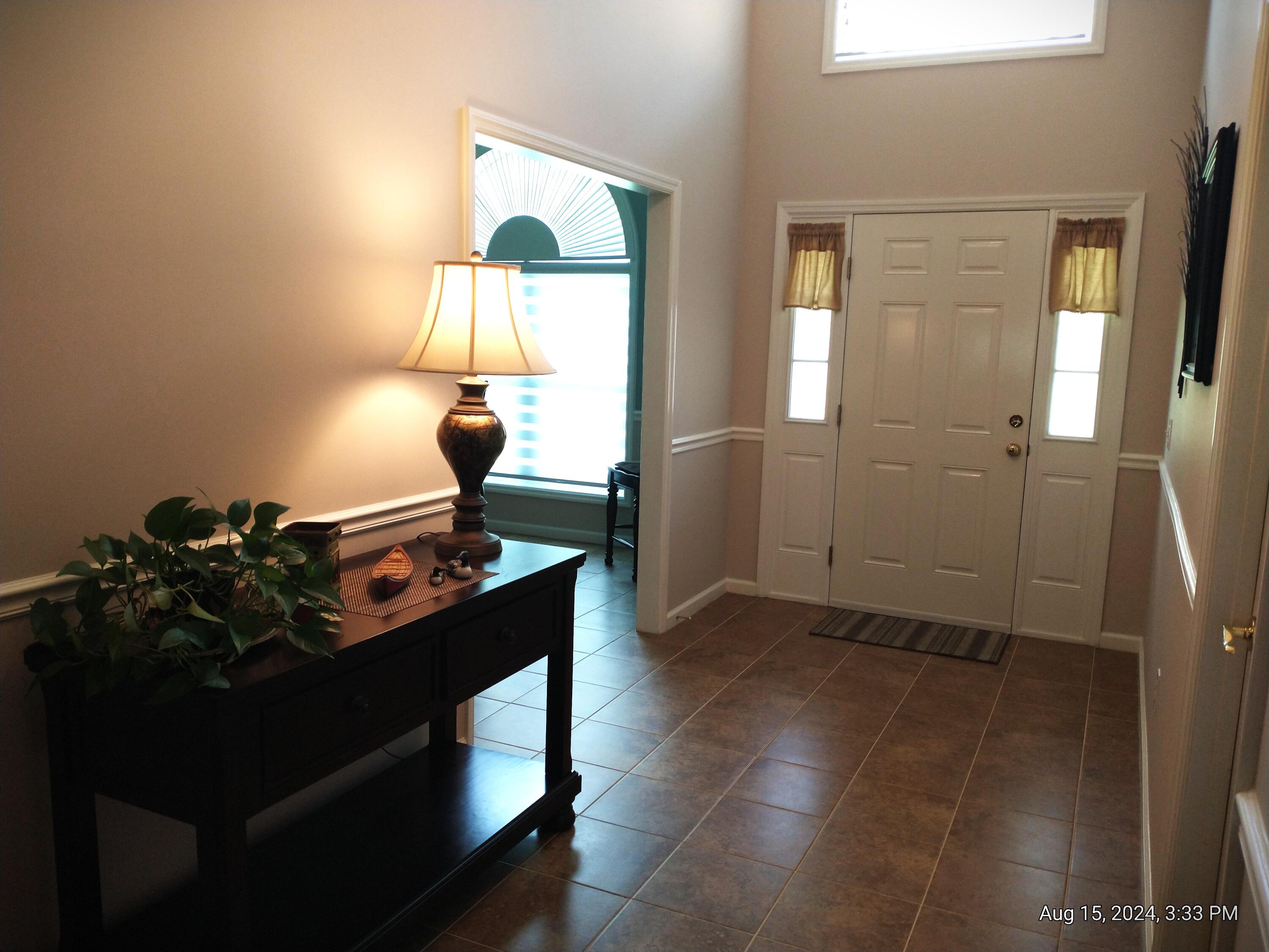 87 Ridge Lake Drive Manning, SC 29102 - Photo 18 of 47 Foyer dining