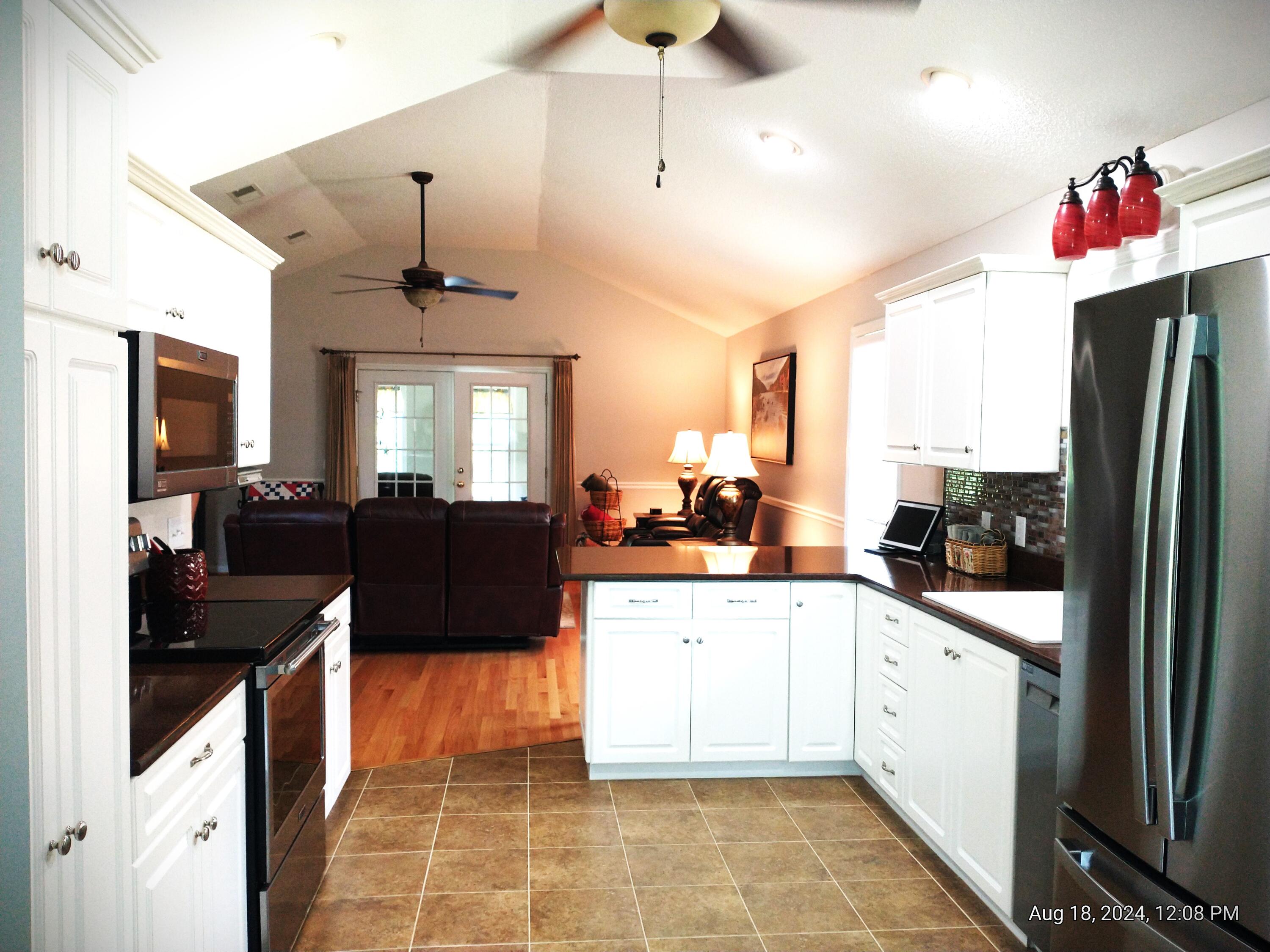 87 Ridge Lake Drive Manning, SC 29102 - Photo 24 of 47 kitchen3