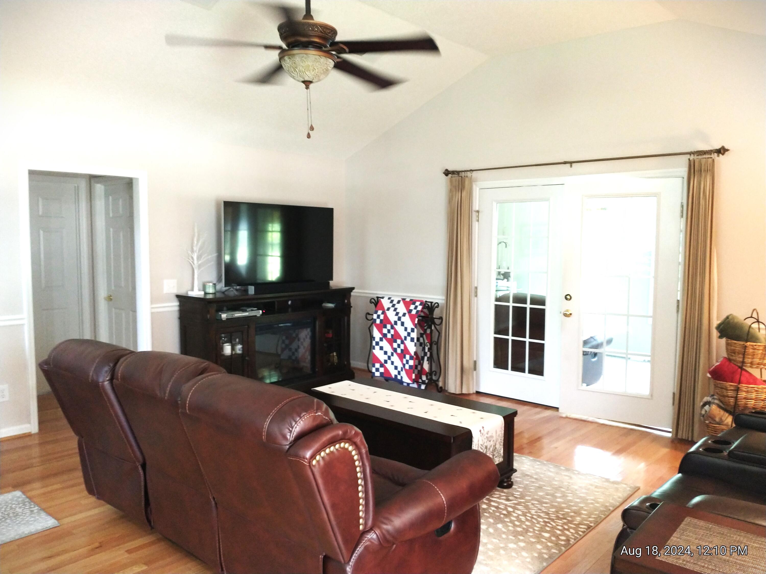 87 Ridge Lake Drive Manning, SC 29102 - Photo 27 of 47 LR sunroom