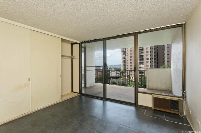 $325,000 | 98-500 Koauka Loop, Unit 8M, Aiea, HI 96701