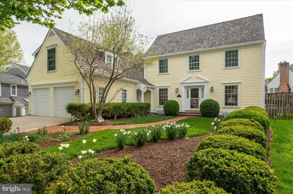 $1,099,000 | 132 Upshire Circle, Gaithersburg, MD 20878