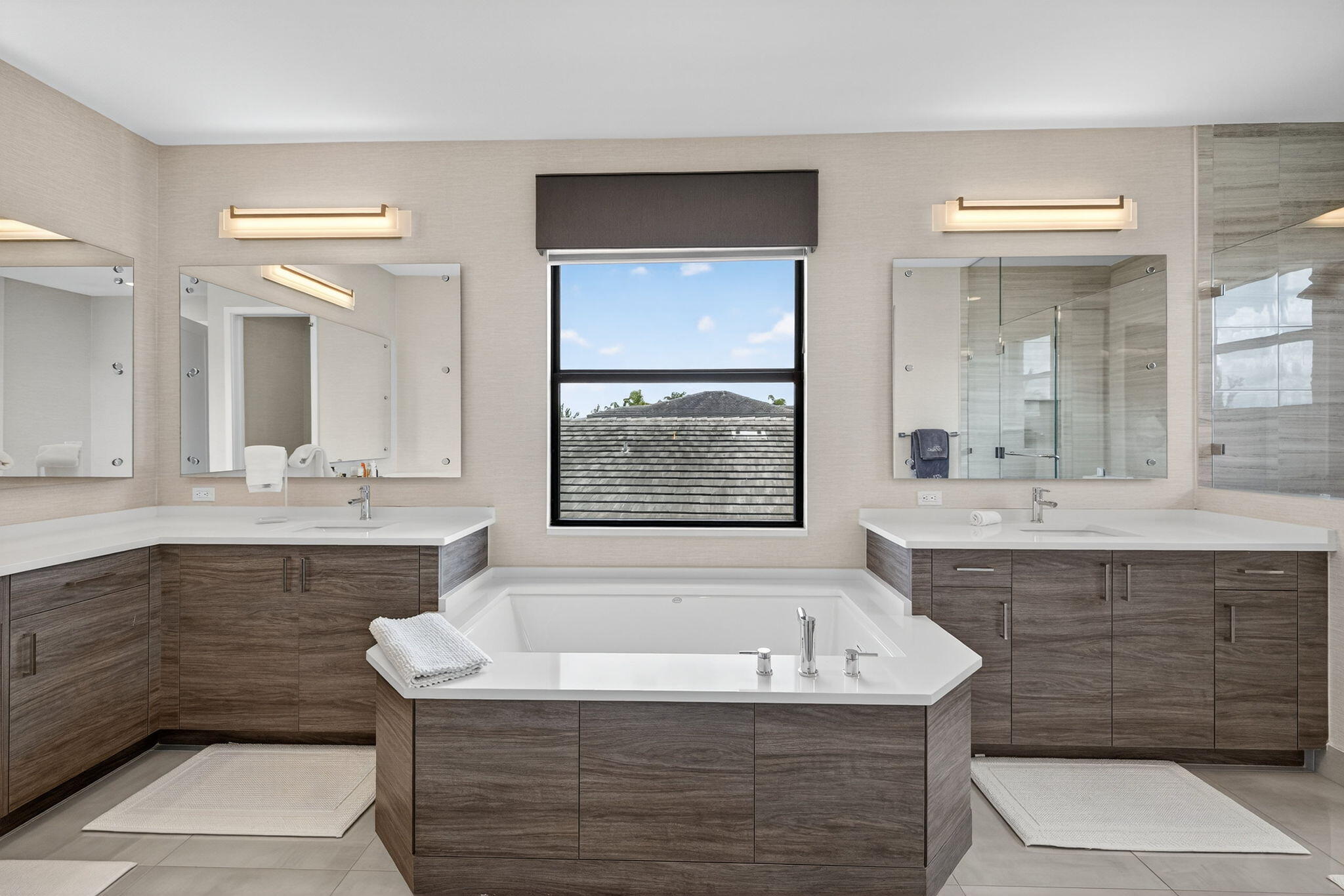 8618 Tower Bridge Court Boca Raton, FL 33496 - Photo 33 of 53 a bathroom with a sink and a bathtub