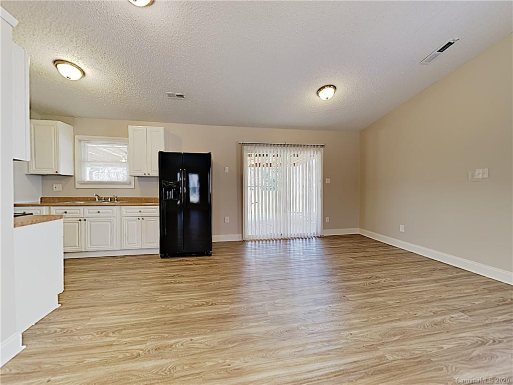 6313 Harrisburg Road Charlotte, NC 28227 - Photo 4 of 13
