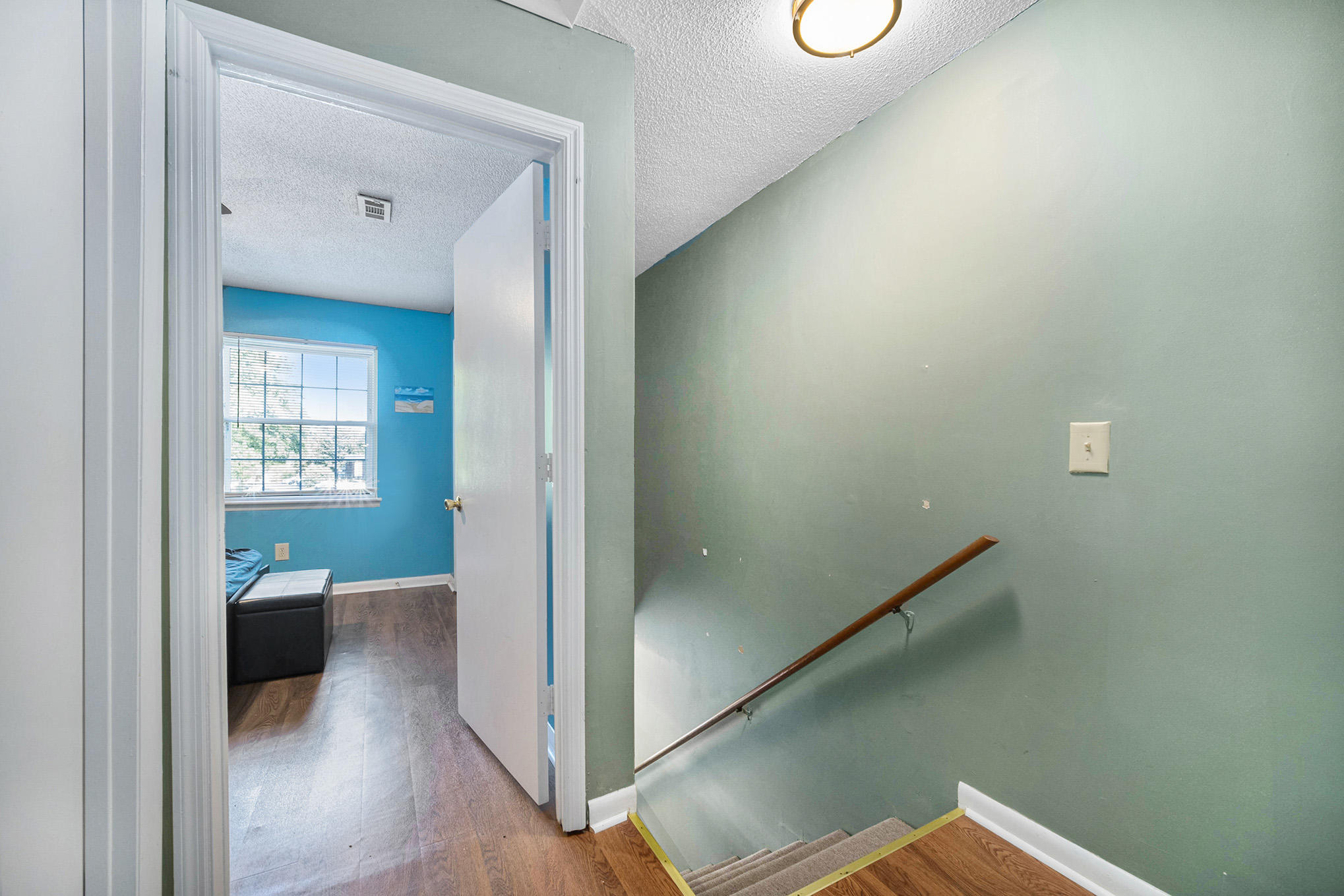 21 Rivers Point Row, Unit 8C Charleston, SC 29412 - Photo 12 of 24 Upstairs Hall