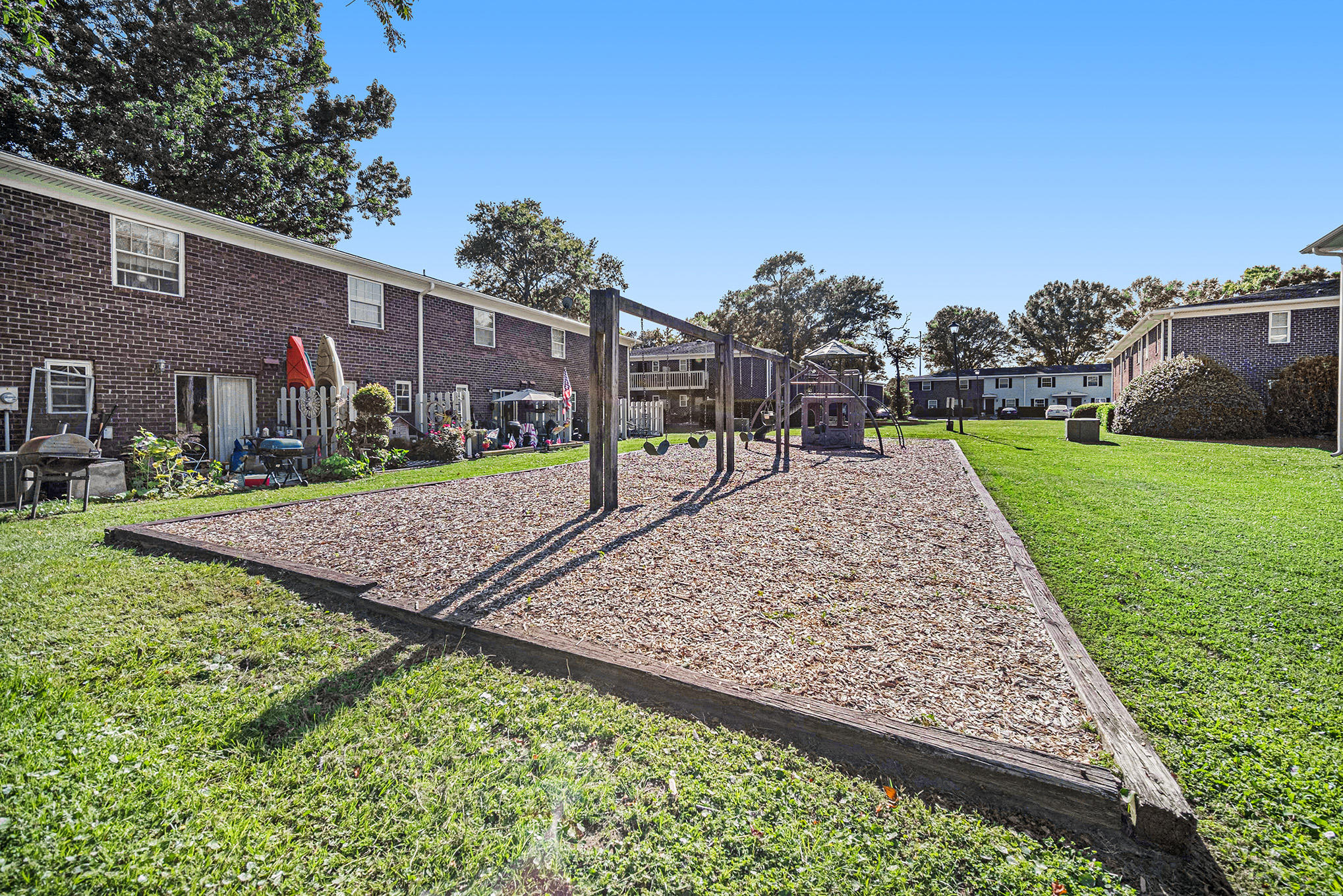 21 Rivers Point Row, Unit 8C Charleston, SC 29412 - Photo 21 of 24 Playground