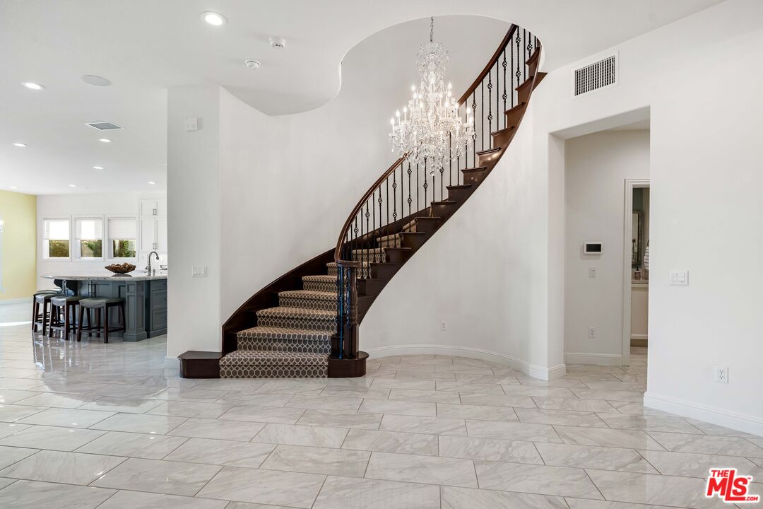 12023 North Ricasoli Way Porter Ranch, CA 91326 - Photo 29 of 72 Gallery Image 29