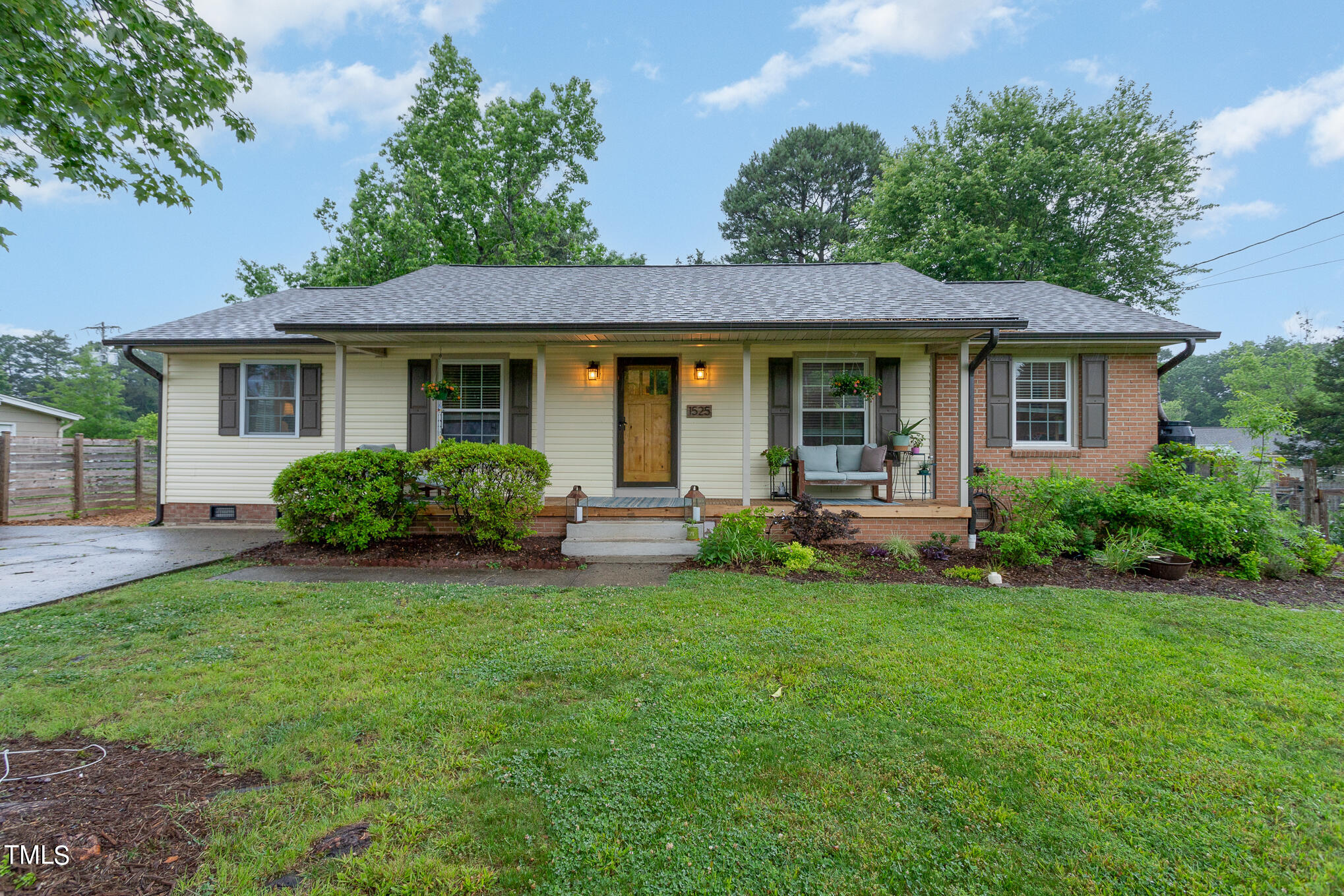 1525 Clermont Road Durham, NC 27713 - Photo 3 of 31 004_img_0068-edit