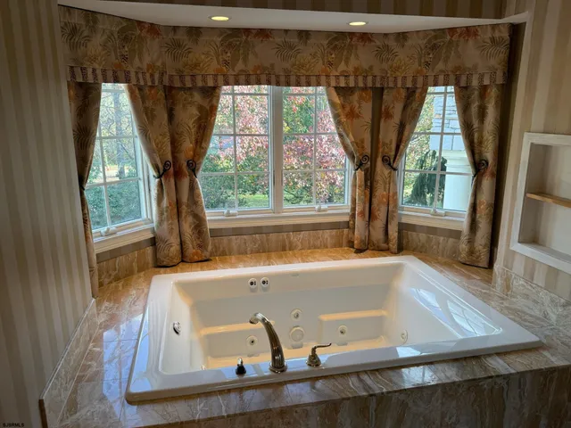 $2,399,000 | 225 Old River Road, Mays Landing, NJ 08330