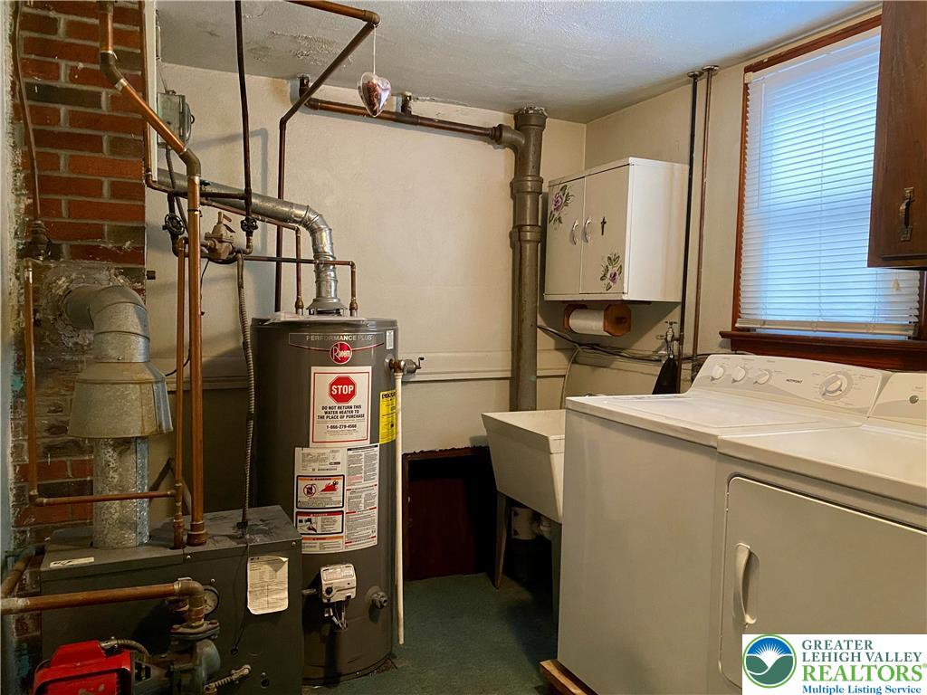 3042 Middletown Road Bethlehem, PA 18020 - Photo 14 of 17