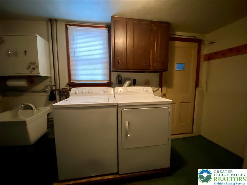 3042 Middletown Road Bethlehem, PA 18020 - Photo 15 of 17