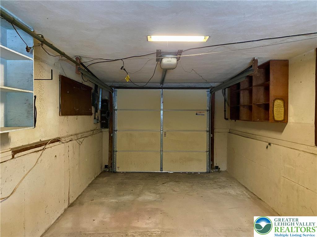 3042 Middletown Road Bethlehem, PA 18020 - Photo 16 of 17