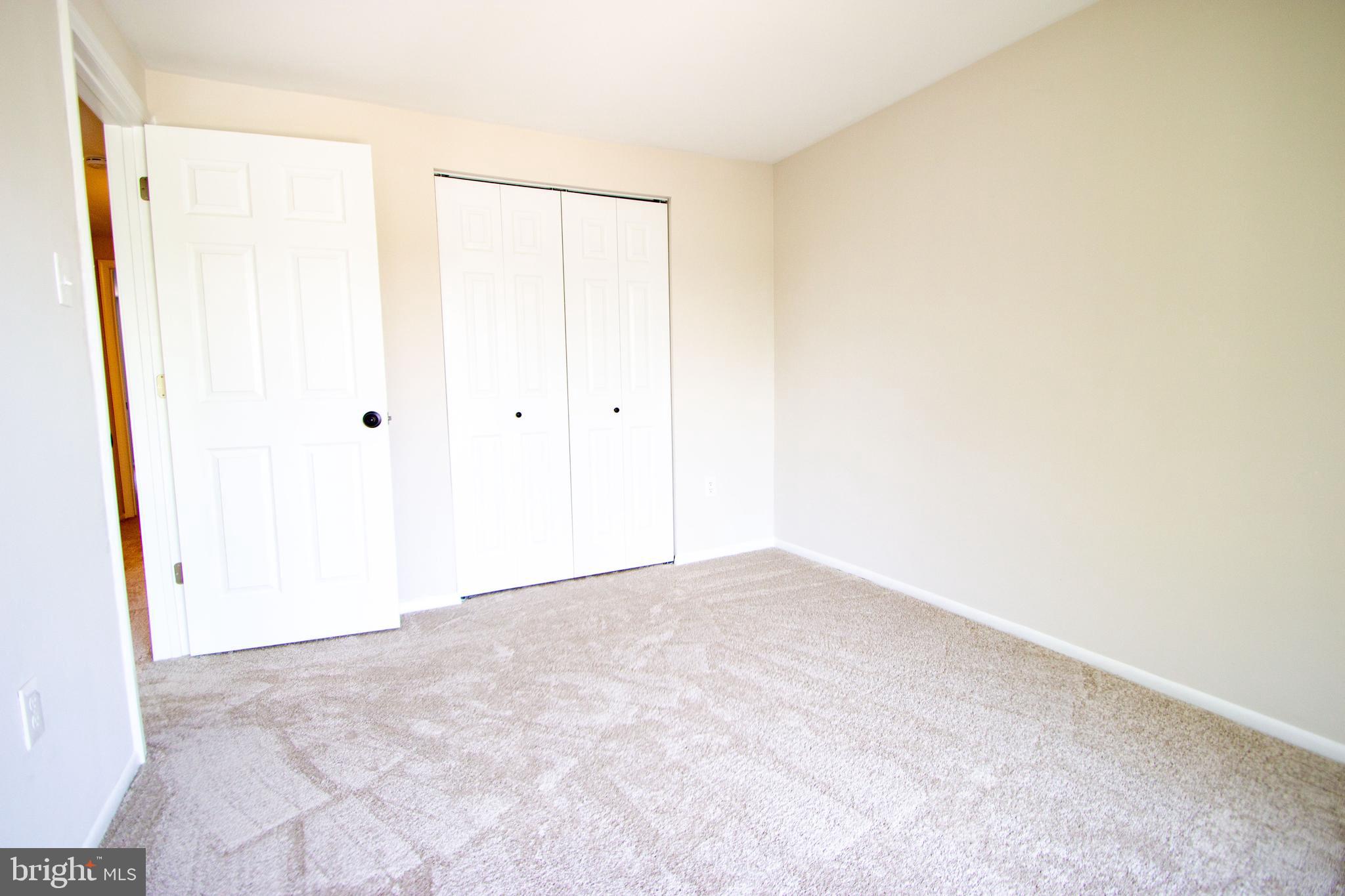 284 North Cottage Road Sterling, VA 20164 - Photo 19 of 29 Gallery Image 19