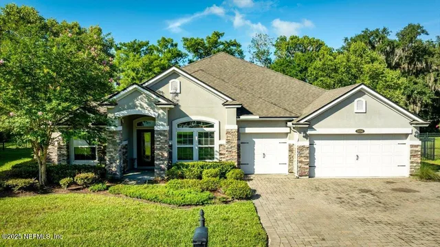 a house view with a outdoor space