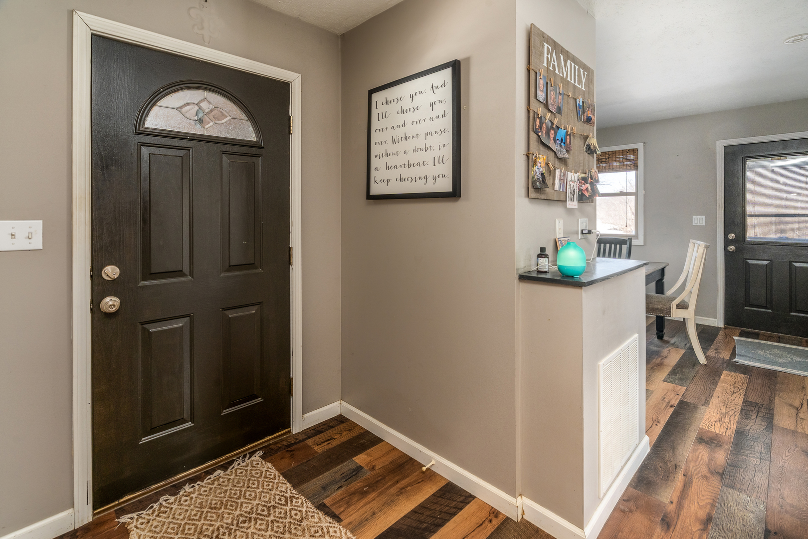 3538 Bell Lane Du Quoin, IL 62832 - Photo 16 of 44 a view of an entryway with wooden floor