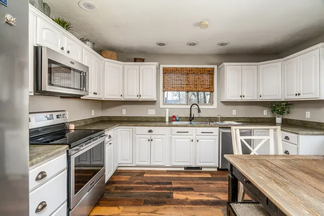 $319,900 | 3538 Bell Lane, Du Quoin, IL 62832