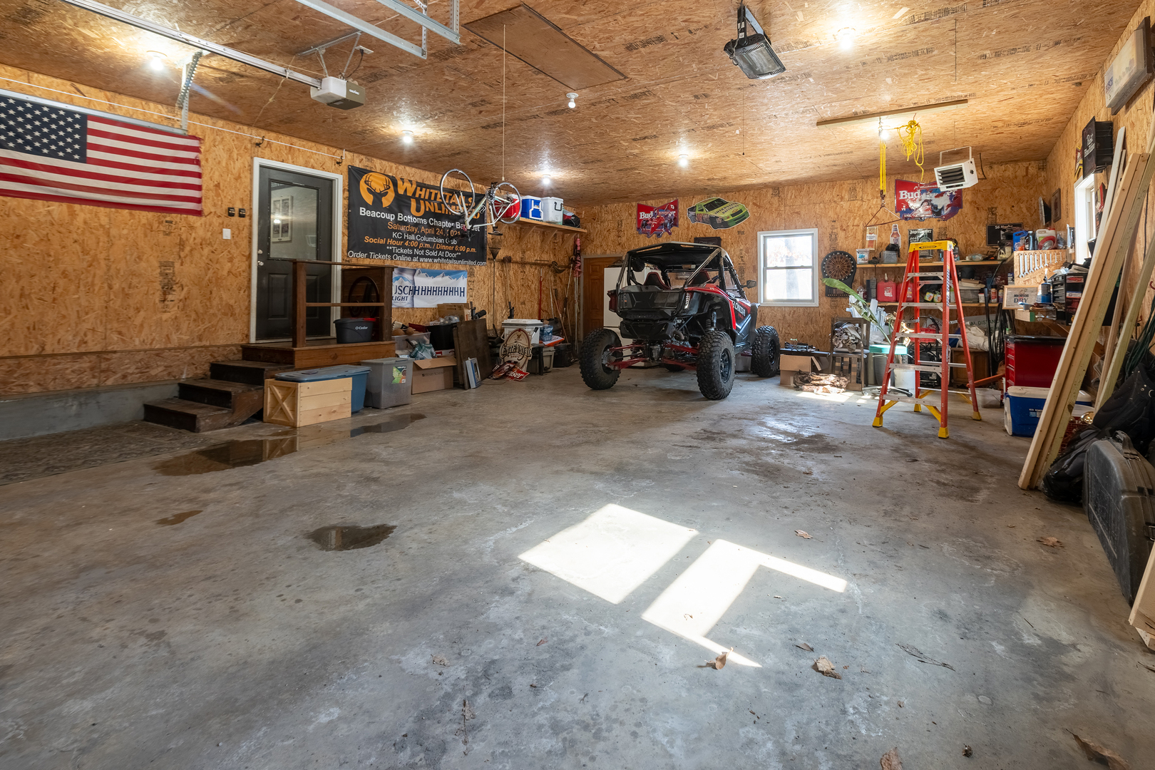 3538 Bell Lane Du Quoin, IL 62832 - Photo 43 of 44 a view of a room with gym equipment