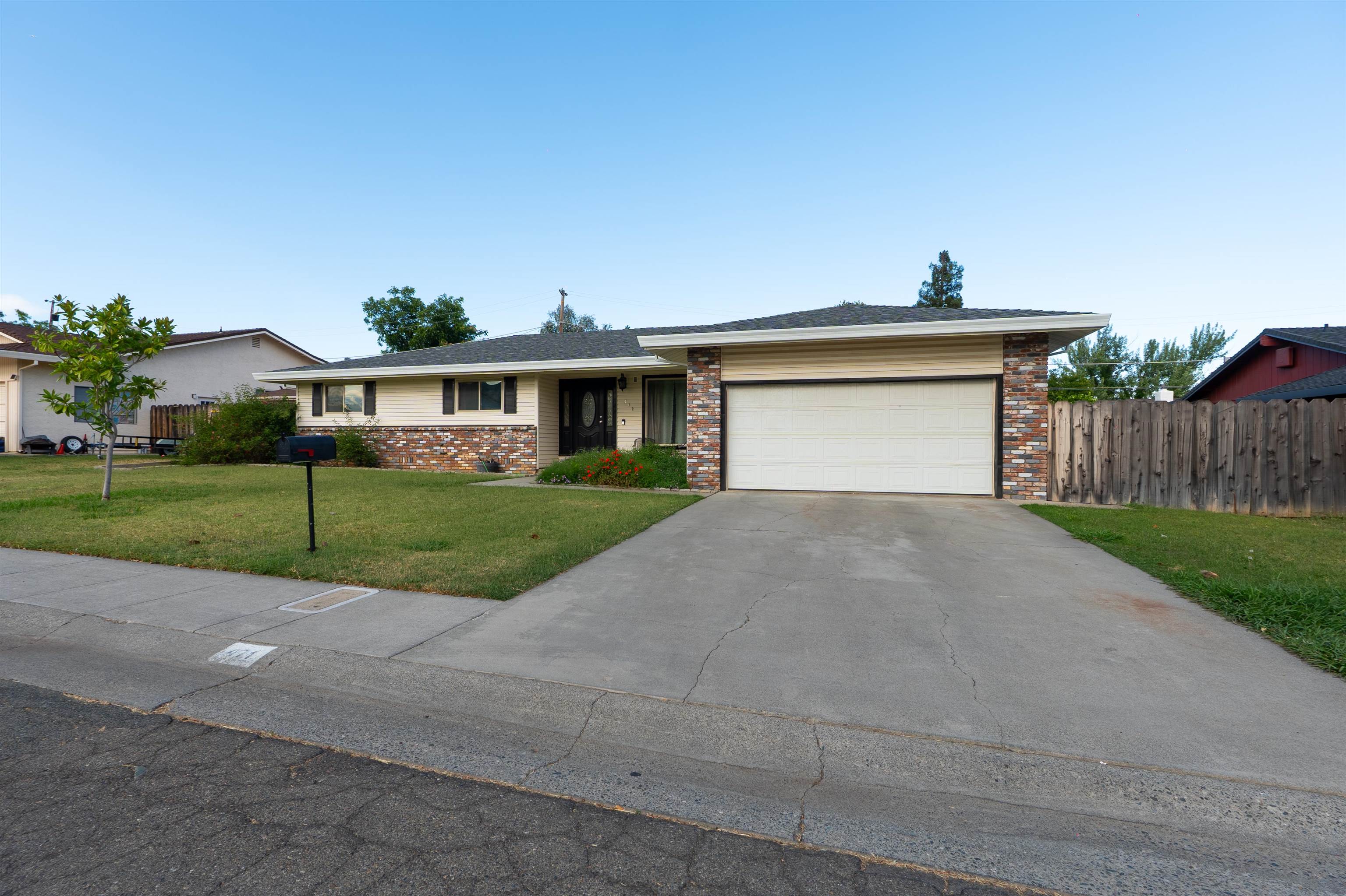 471 Stanmar Drive Corning, CA 96021 - Photo 1 of 23