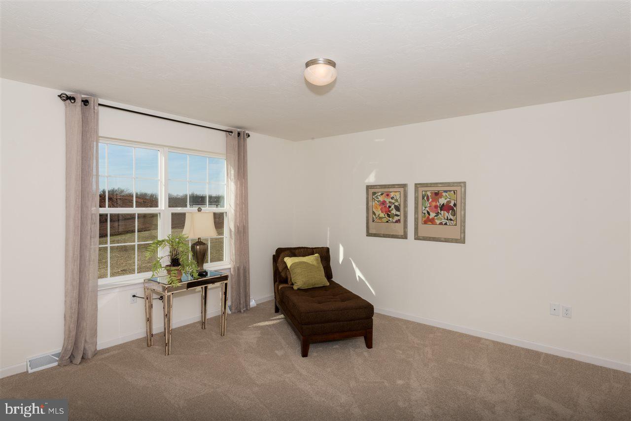 925 Friar Run, Unit 2 Hanover, PA 17331 - Photo 12 of 17 Gallery Image 12