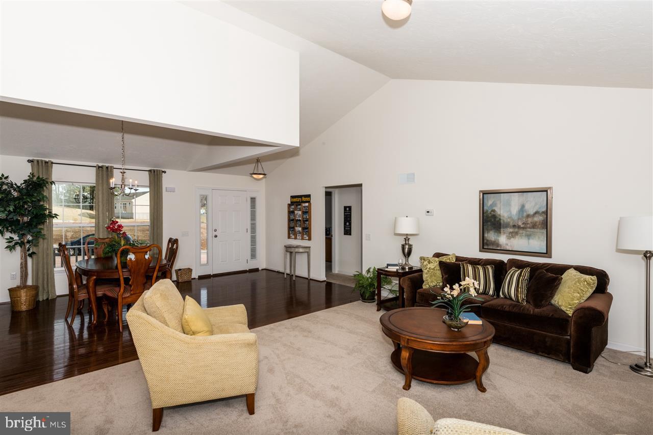925 Friar Run, Unit 2 Hanover, PA 17331 - Photo 6 of 17 Gallery Image 6