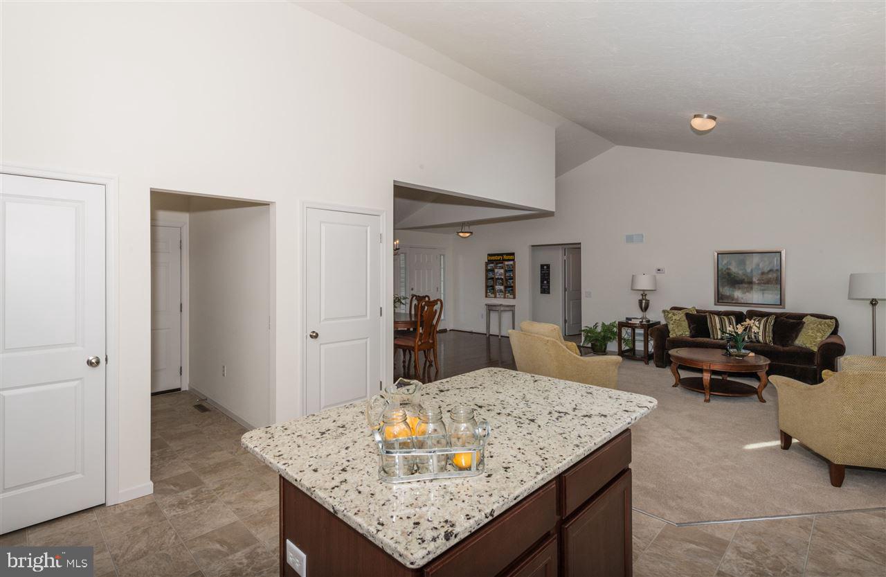 925 Friar Run, Unit 2 Hanover, PA 17331 - Photo 10 of 17 Gallery Image 10