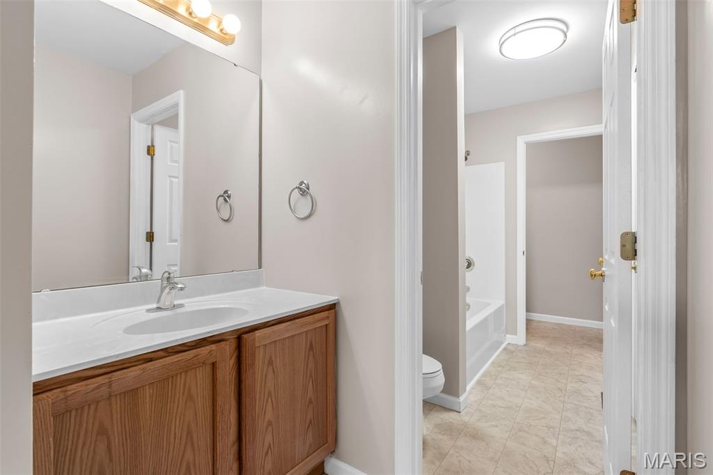 200 Romaine Spring View Fenton, MO 63026 - Photo 39 of 75