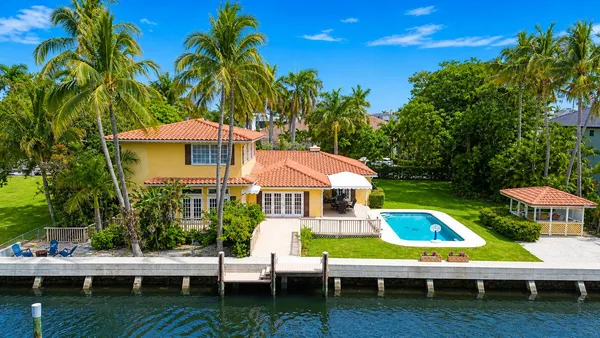 $19,500 | 2400 Delmar Place, Fort Lauderdale, FL 33301