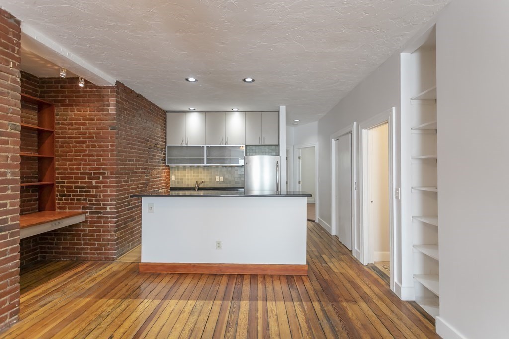 101 Cedar Street, Unit 2 Boston, MA 02119 - Photo 7 of 22