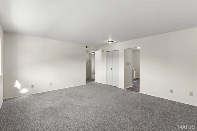 $59,000 | 5310 Godfrey Road, Unit 14, Godfrey, IL 62035