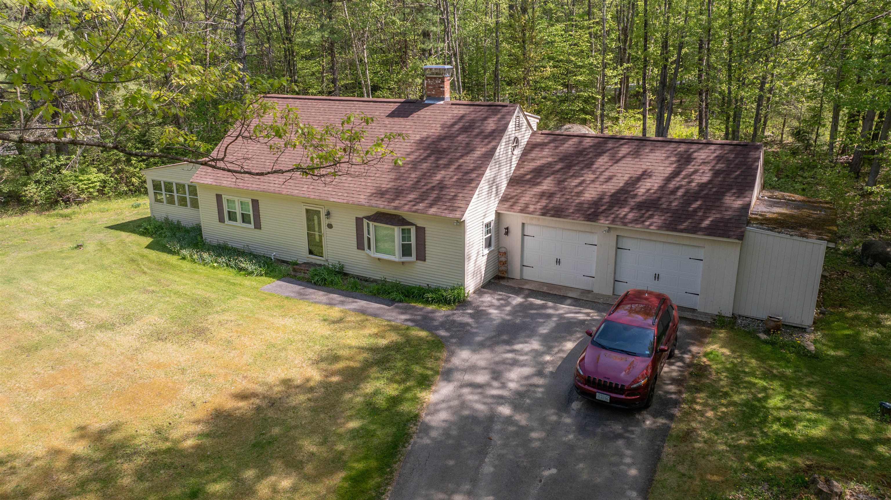 186 Old Bennington Road Greenfield, NH 03047 - Photo 1 of 28