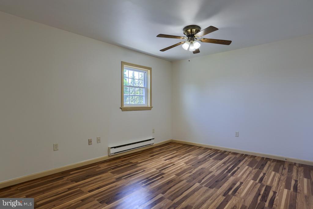 924 Grofftown Road Lancaster, PA 17602 - Photo 22 of 25 Gallery Image 22