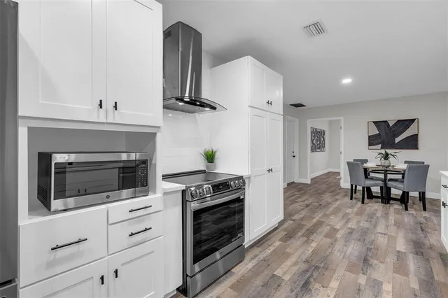 $570,000 | 505 Lake Shore Drive, Maitland, FL 32751