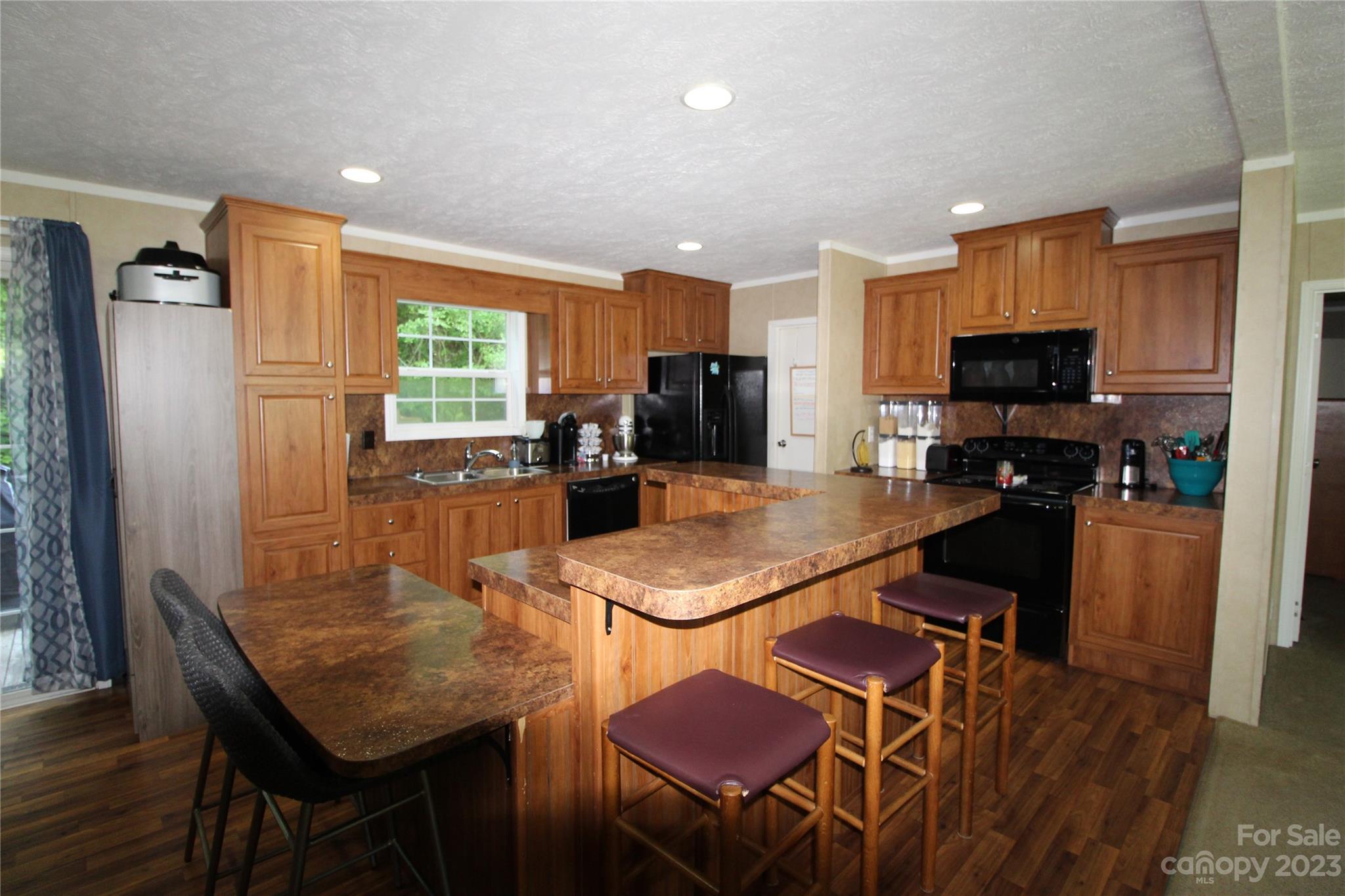 6189 Waterfalls Road Lenoir, NC 28645 - Photo 5 of 37 Gallery Image 5