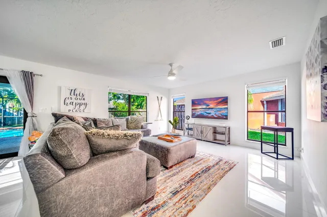 $4,800 | 14491 Autumn Avenue, Wellington, FL 33414