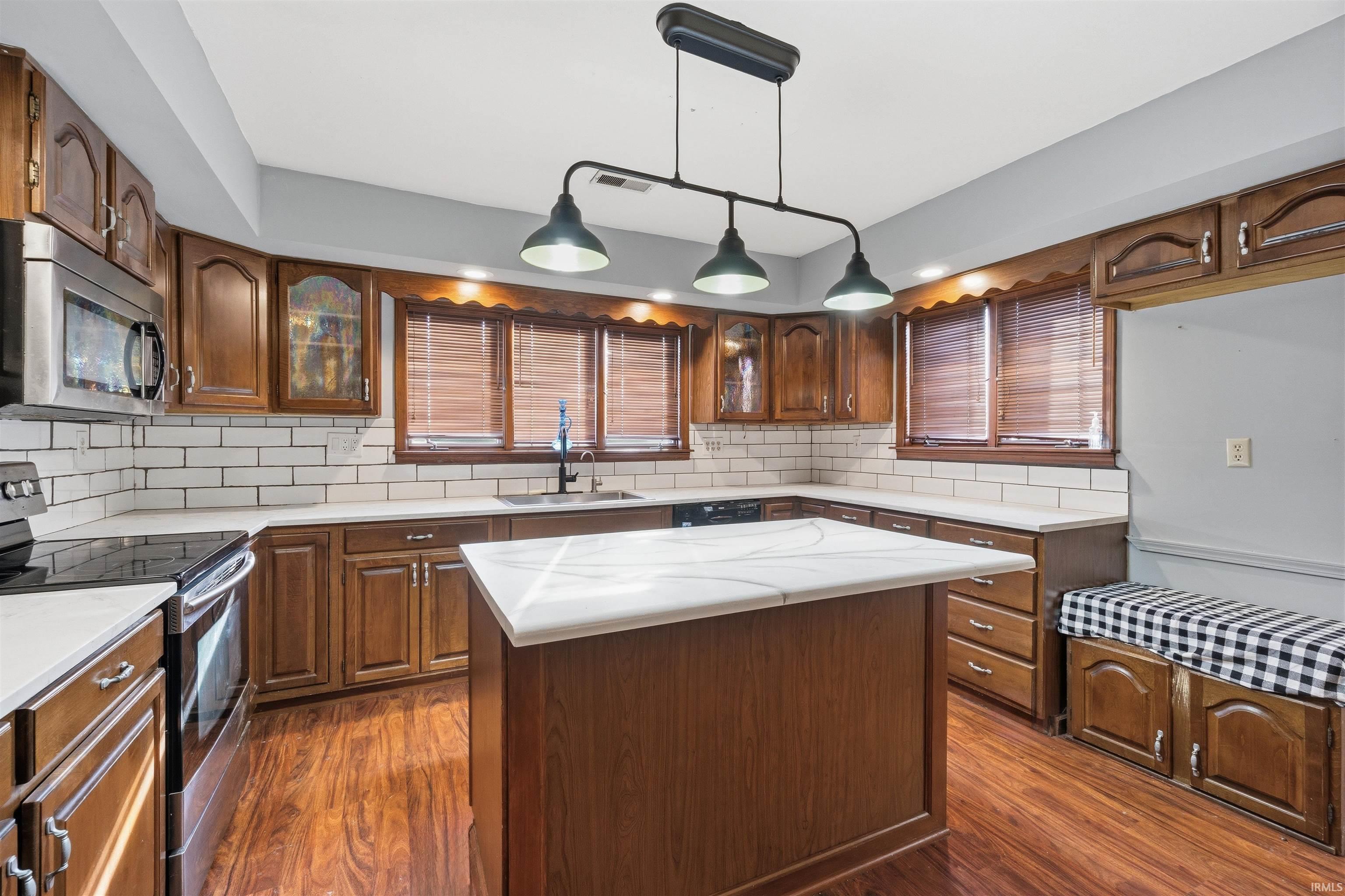 502 Allen Drive Sweetser, IN 46987 - Photo 7 of 36