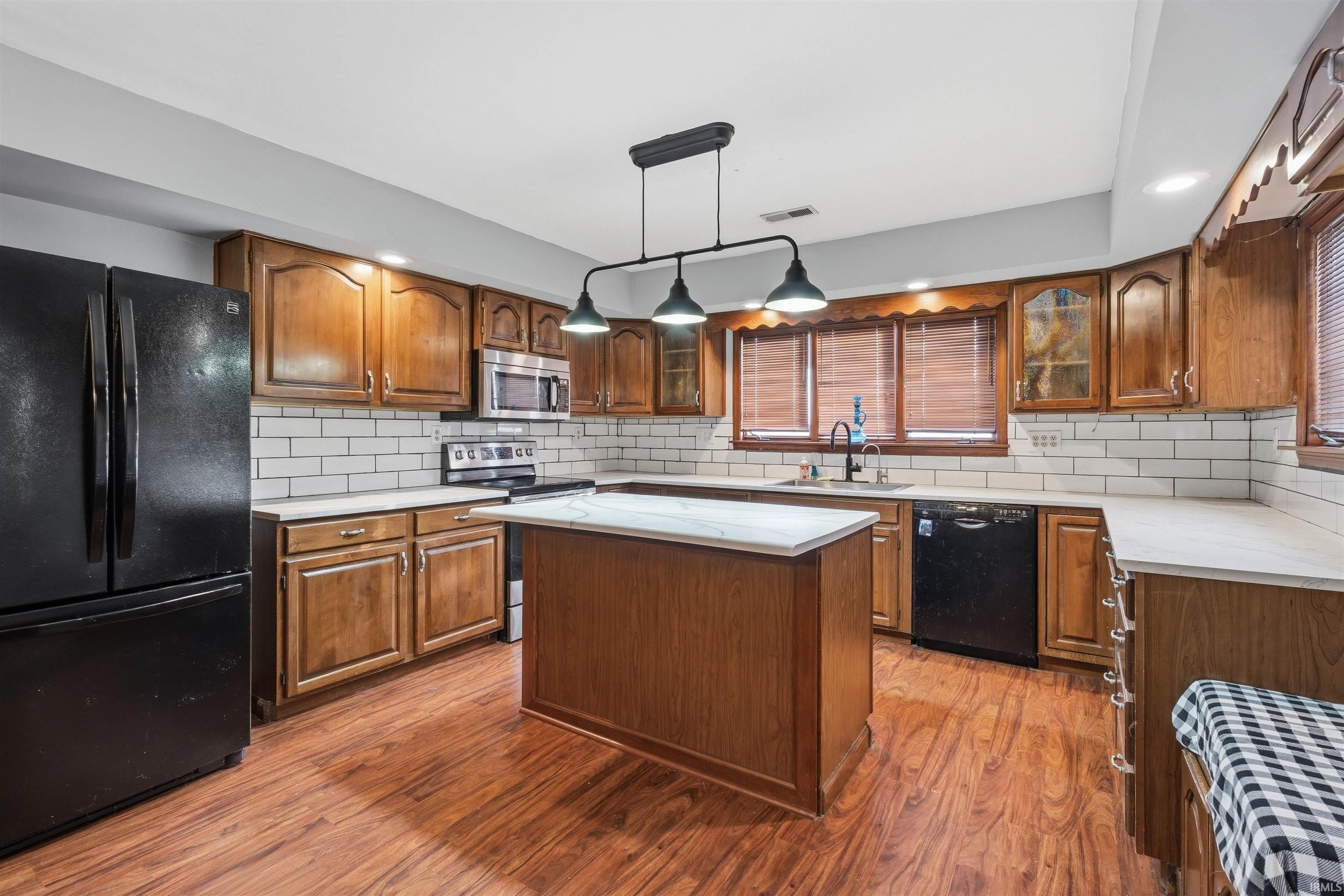 502 Allen Drive Sweetser, IN 46987 - Photo 10 of 36