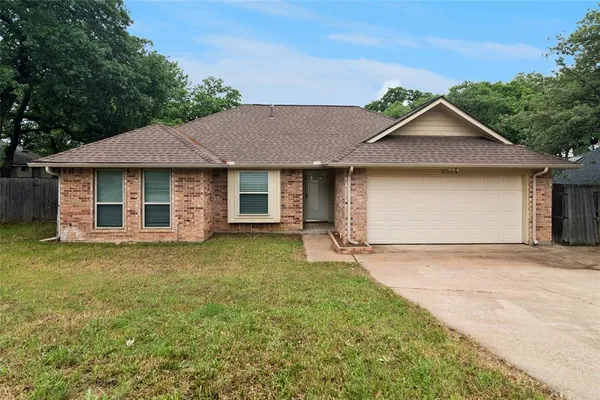 $289,900 | 6004 Twinhill Drive, Arlington, TX 76016