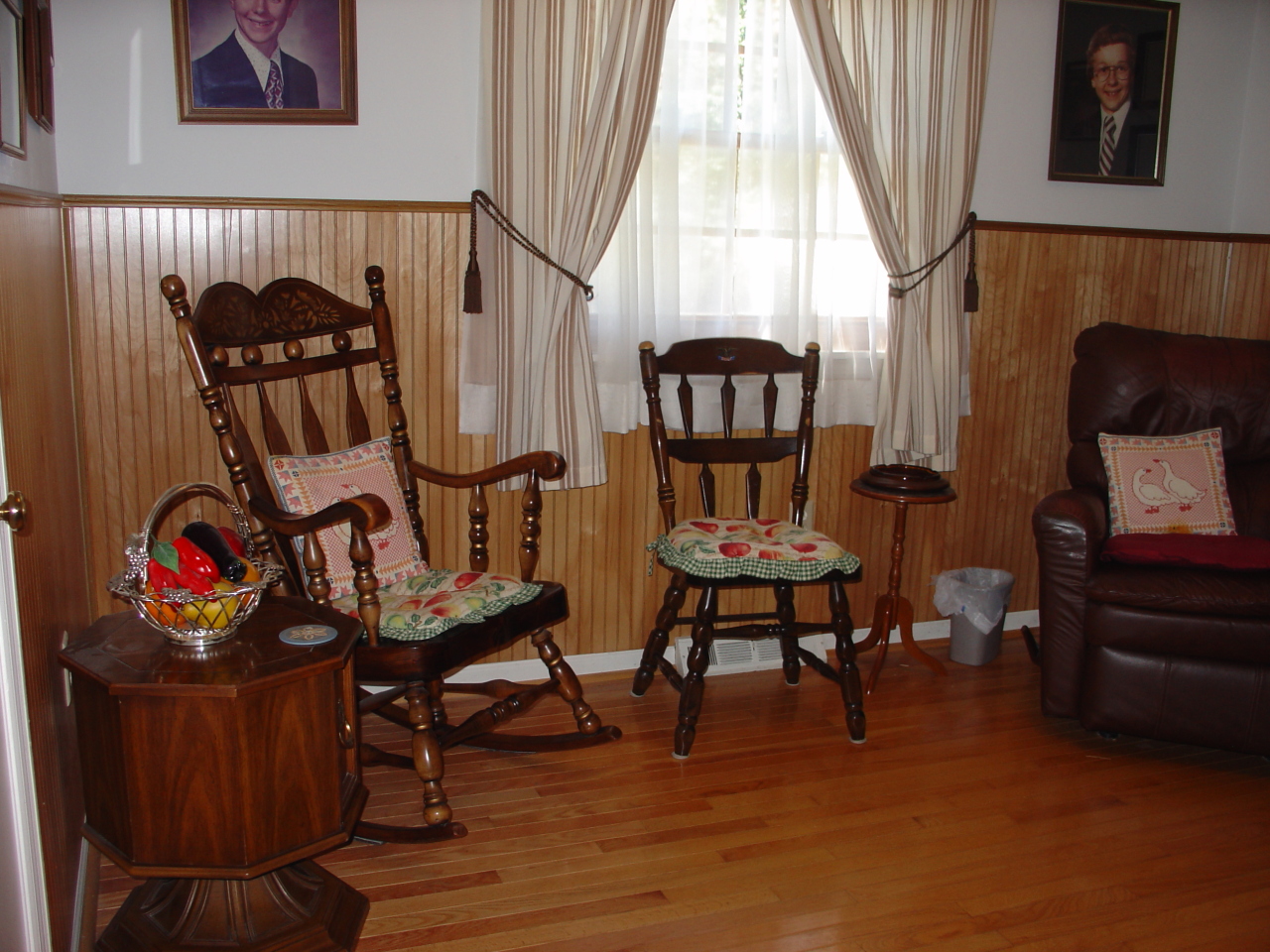715 Estates Road Southeast Roanoke, VA 24014 - Photo 11 of 16 Third Bedroom With Hardwood Floors