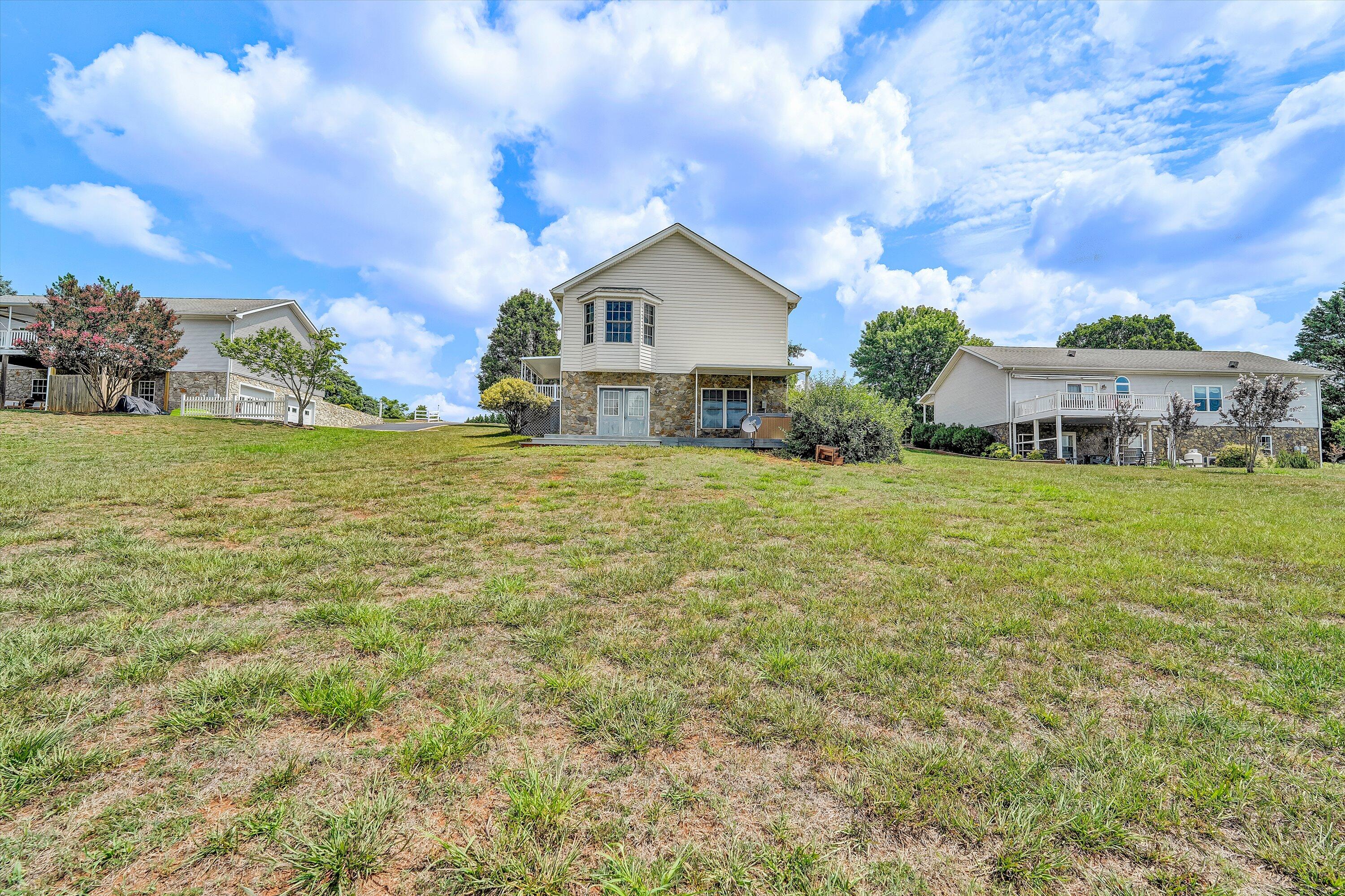 70 Sunny Field Road Wirtz, VA 24184 - Photo 32 of 42 36-SGM-106