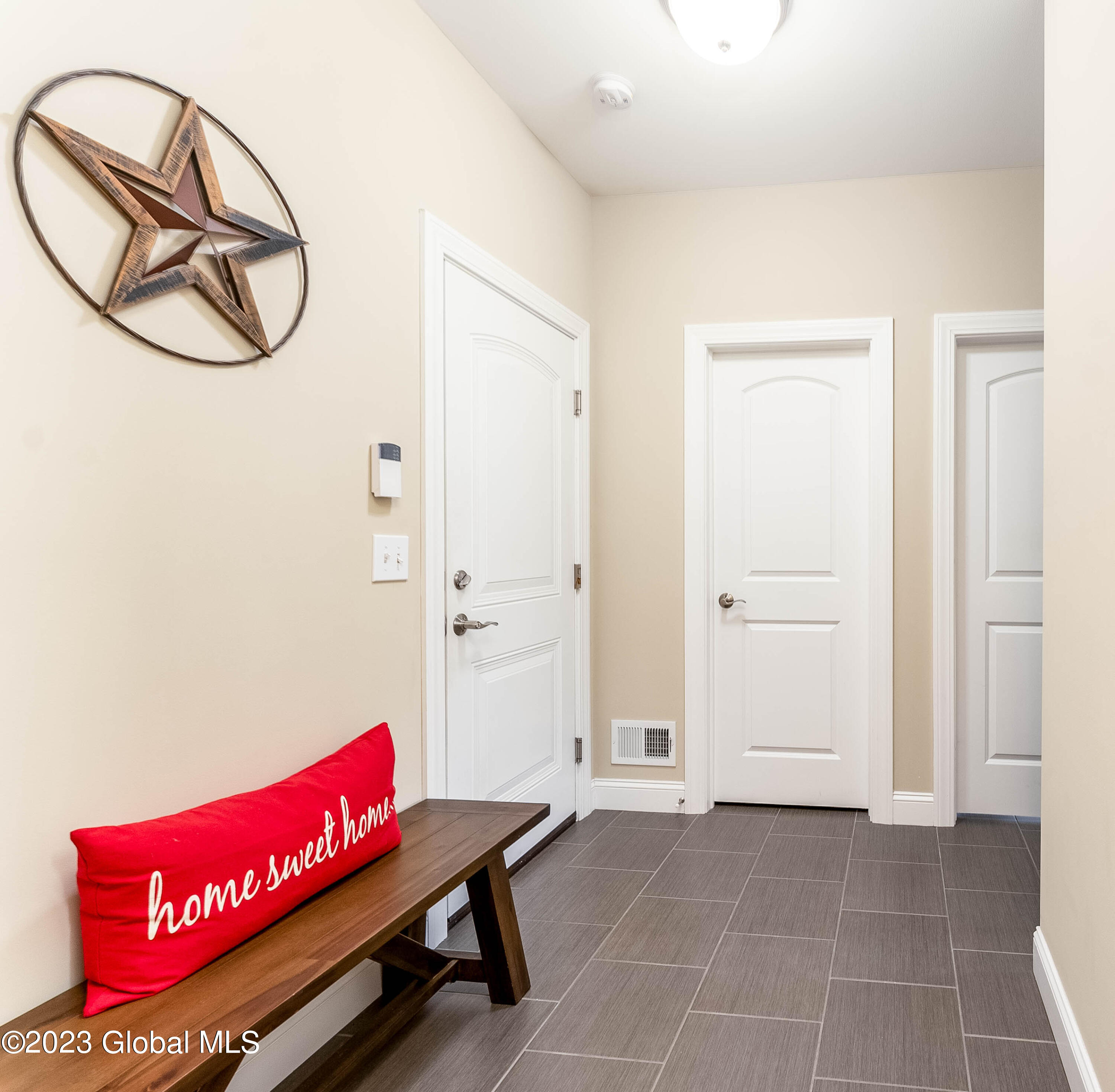 35 Charterpoint Road Colonie, NY 12189 - Photo 16 of 34 mudroom